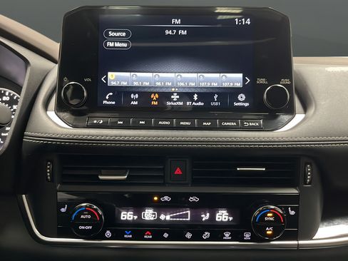 Used 2023 Nissan Rogue SL w/ SL Premium Package AWD/4WD image 13