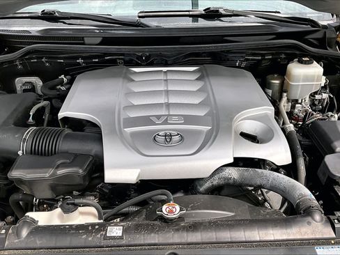 Used 2021 Toyota Land Cruiser AWD/4WD image 32