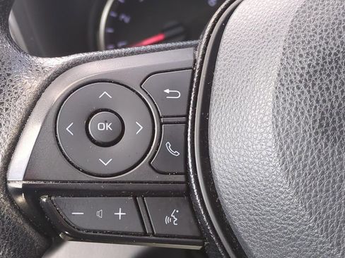 Used 2021 Toyota RAV4 LE image 23