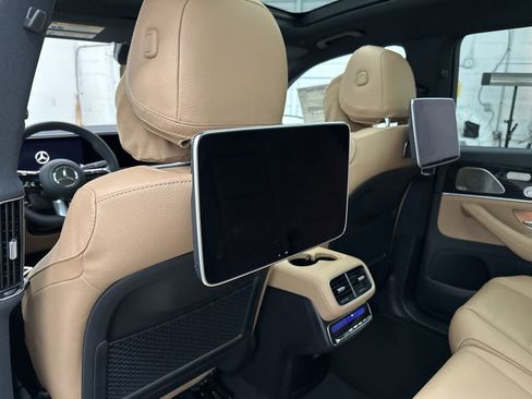 New 2026 Mercedes-Benz GLS 580 4MATIC image 25