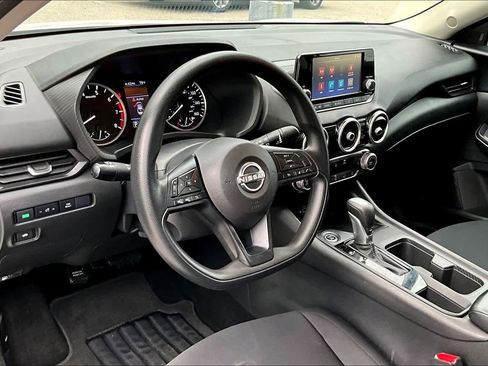 Used 2024 Nissan Sentra S image 18