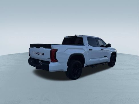 Used 2023 Toyota Tundra SR5 w/ SR5 Convenience Package AWD/4WD image 8