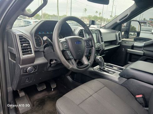 Used 2016 Ford F150 XLT w/ Equipment Group 302A Luxury AWD/4WD image 8