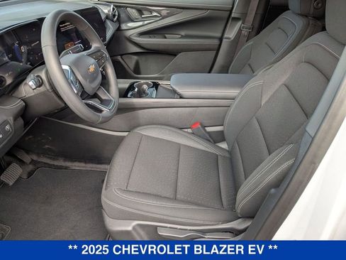 New 2025 Chevrolet Blazer EV LT image 13