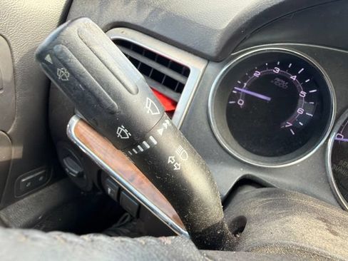Used 2012 Lincoln MKZ FWD image 39