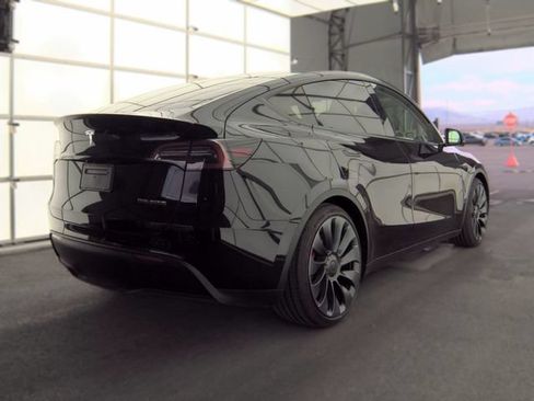 Used 2025 Tesla Model Y Performance AWD/4WD image 4