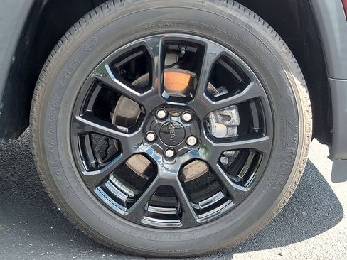 Used 2022 Jeep Compass Latitude w/ Sun and Sound Group AWD/4WD image 27