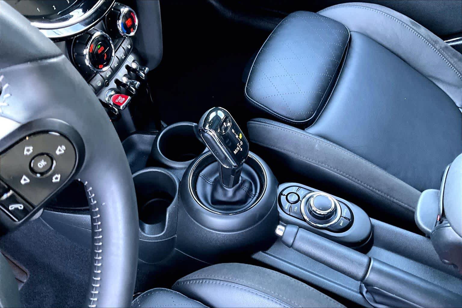 Used 2023 MINI Cooper S w/ Signature Upholstery Package FWD image 16