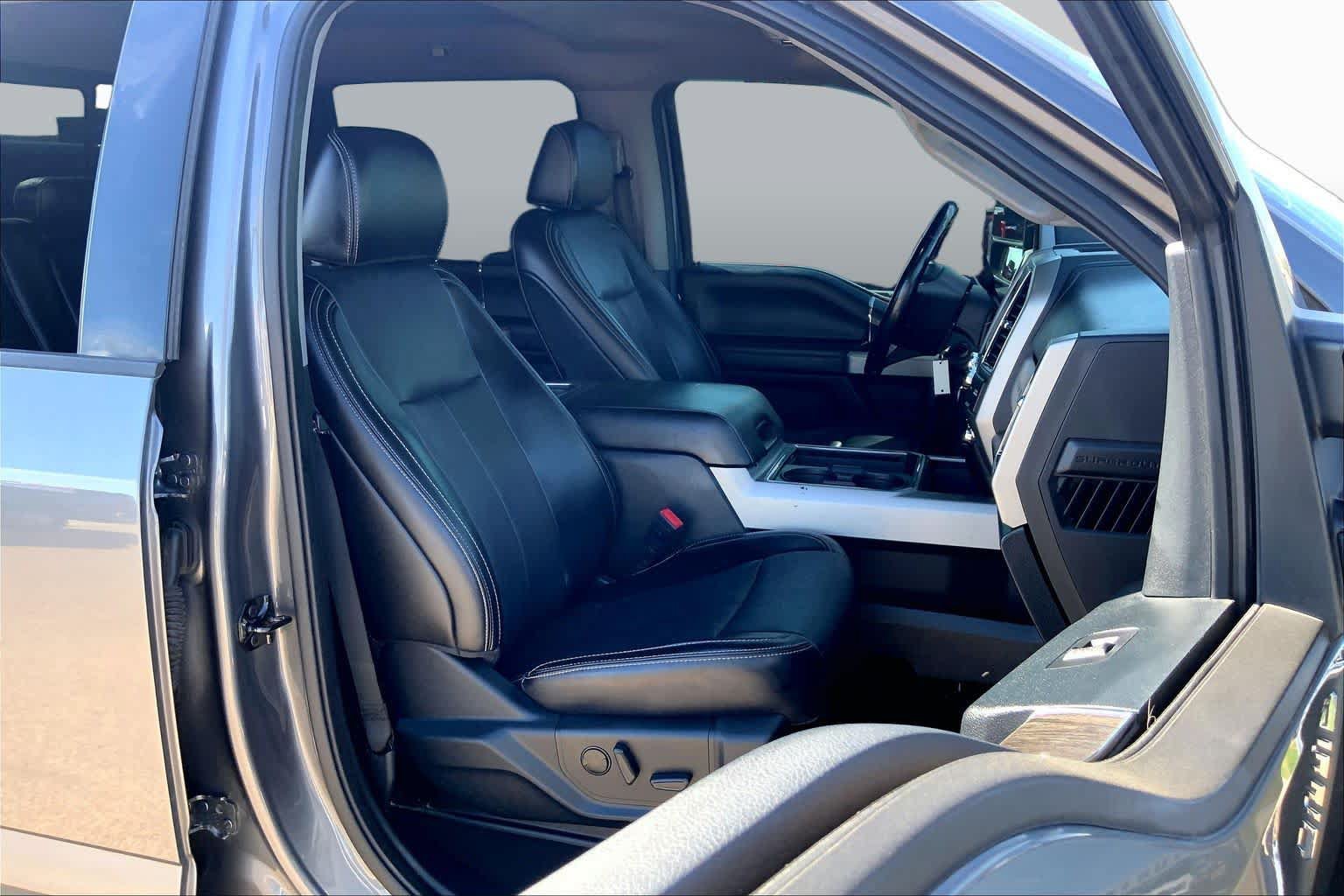Used 2021 Ford F250 Lariat w/ Lariat Value Package AWD/4WD image 9