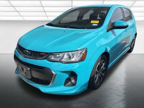 Certified 2020 Chevrolet Sonic LT w/ Convenience Package image 3