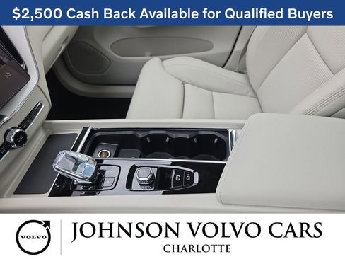 New 2026 Volvo XC60 T8 Ultra w/ Protection Package Premier image 26