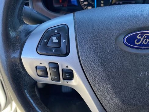 Used 2013 Ford Edge Limited image 32