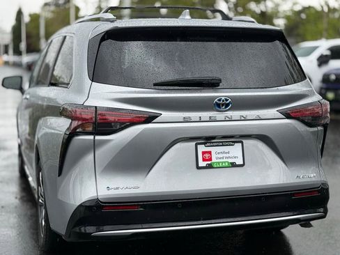 Certified 2025 Toyota Sienna Platinum AWD/4WD image 3