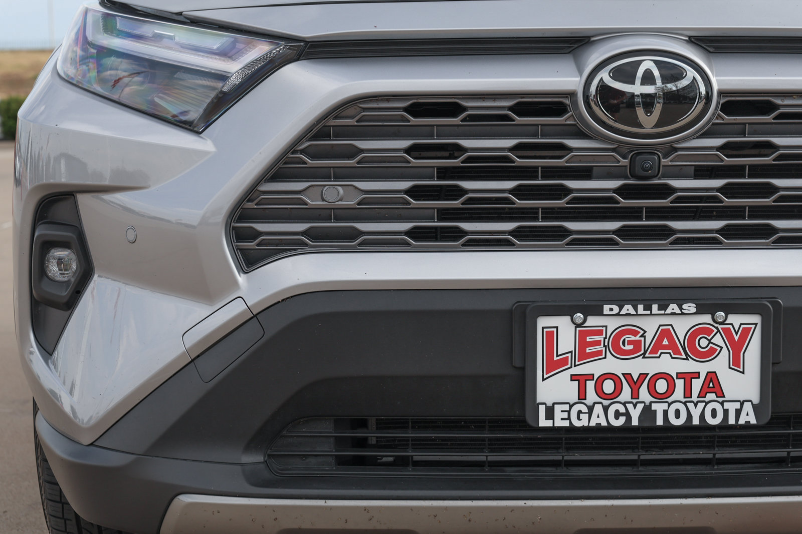Used 2025 Toyota RAV4 Limited w/ Advanced Technology Package FWD image 11
