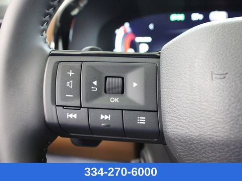 New 2026 Nissan Pathfinder Platinum image 25