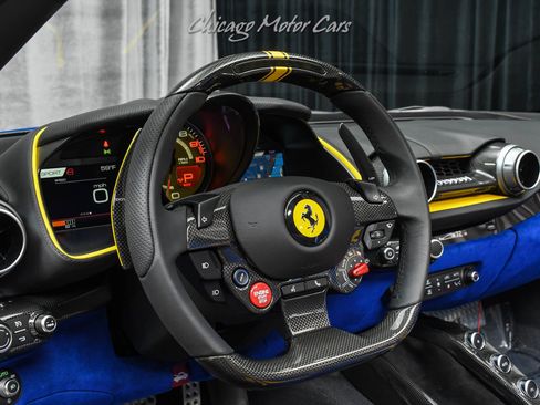 Used 2023 Ferrari 812 GTS image 9