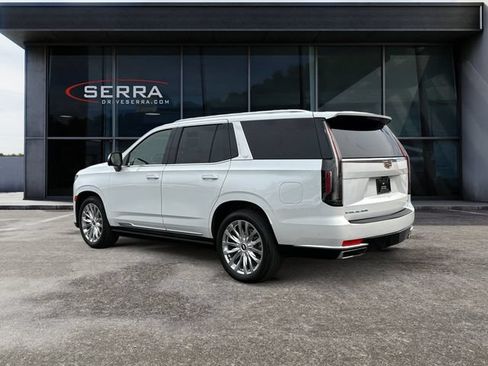 Used 2024 Cadillac Escalade Premium Luxury w/ Performance Package AWD/4WD image 3