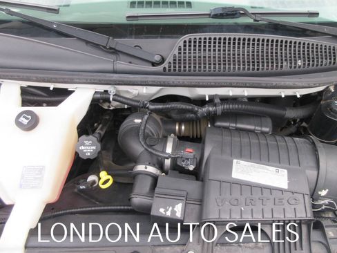Used 2018 Chevrolet Express 3500 LT w/ LT Preferred Equipment Group RWD image 16