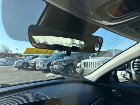 Used 2024 Hyundai Elantra SEL image 18