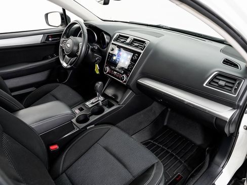Used 2019 Subaru Outback 2.5i Premium image 21