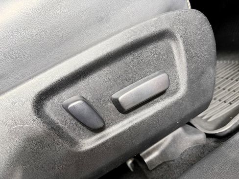 Used 2018 Toyota Highlander Limited image 52