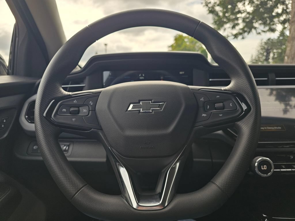 New 2027 Chevrolet Bolt LT FWD image 24