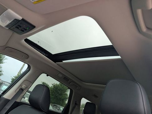 New 2026 Nissan Pathfinder Platinum FWD image 20