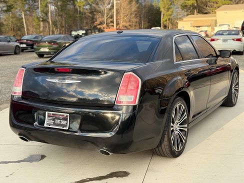 Used 2013 Chrysler 300 S image 7
