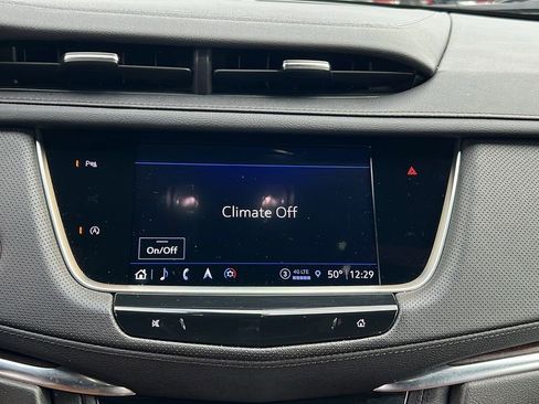 Used 2022 Cadillac XT5 Premium Luxury image 31