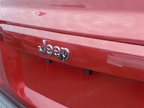 Used 2014 Jeep Patriot Latitude image 26