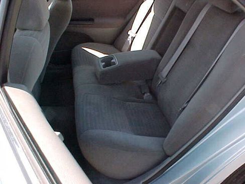 Used 2005 Toyota Camry LE image 12