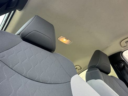 Used 2022 Toyota Corolla LE image 15