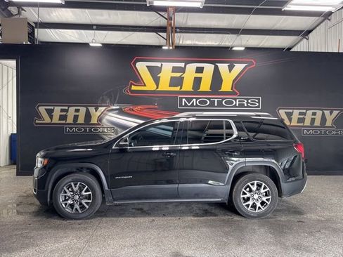 Used 2023 GMC Acadia SLT w/ Preferred Package AWD/4WD image 2