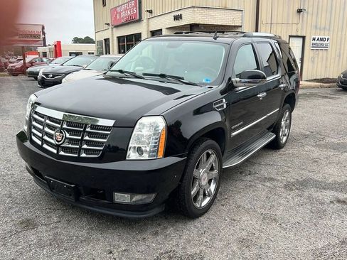 Used 2010 Cadillac Escalade Luxury w/ Livery Package AWD/4WD image 1