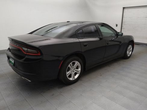 Used 2022 Dodge Charger SXT w/ Driver Convenience Group image 10