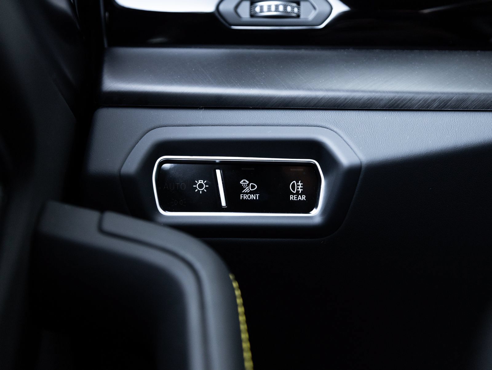 Used 2024 Lamborghini Urus S AWD/4WD image 17