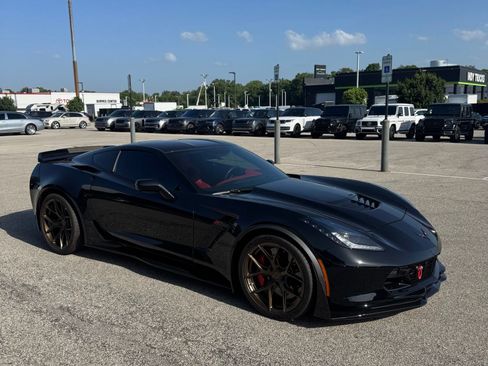 Used 2017 Chevrolet Corvette Z06 w/ Z07 Performance Package RWD image 8