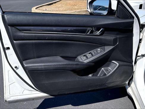 Used 2019 Honda Accord Sport image 20