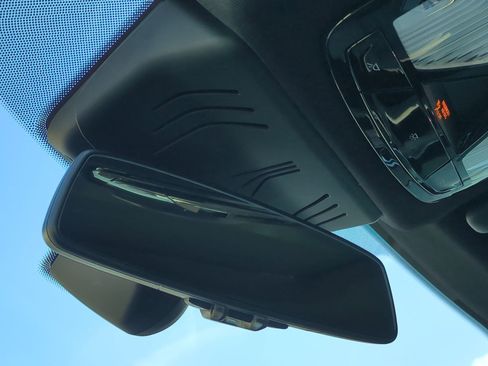 Certified 2023 BMW i4 eDrive40 w/ M Sport Package image 27