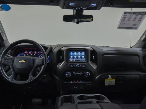 Used 2020 Chevrolet Silverado 1500 Custom w/ Custom Value Package image 23