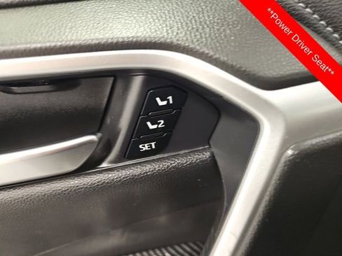 Used 2020 Toyota RAV4 Limited AWD/4WD image 14