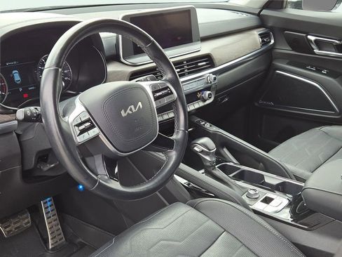 Certified 2022 Kia Telluride SX w/ SX Prestige Package image 18