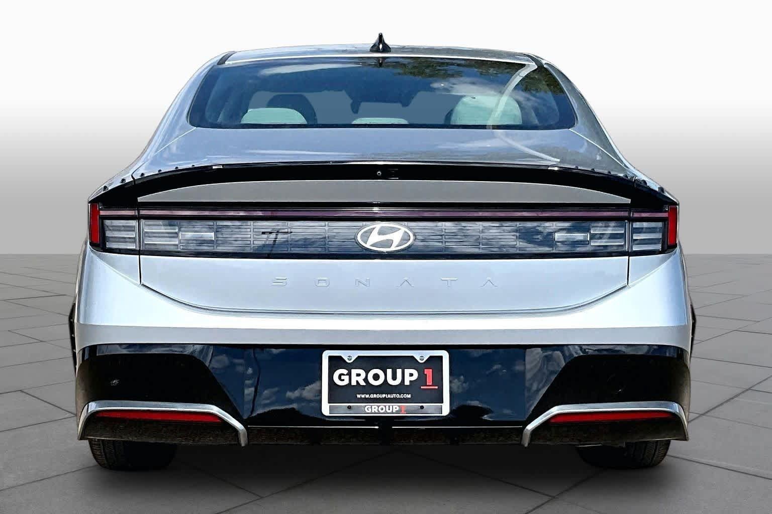 Used 2025 Hyundai Sonata SEL FWD image 5
