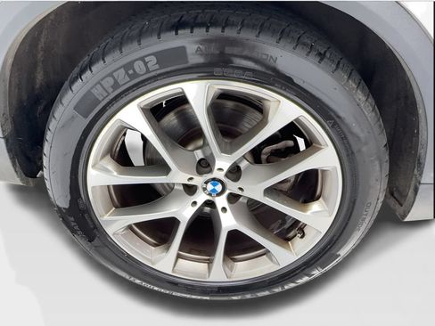 Used 2024 BMW X5 sDrive40i RWD image 16