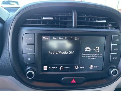 Used 2024 Kia Soul LX image 15