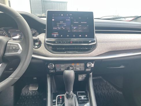 Used 2023 Jeep Compass Sport AWD/4WD image 17
