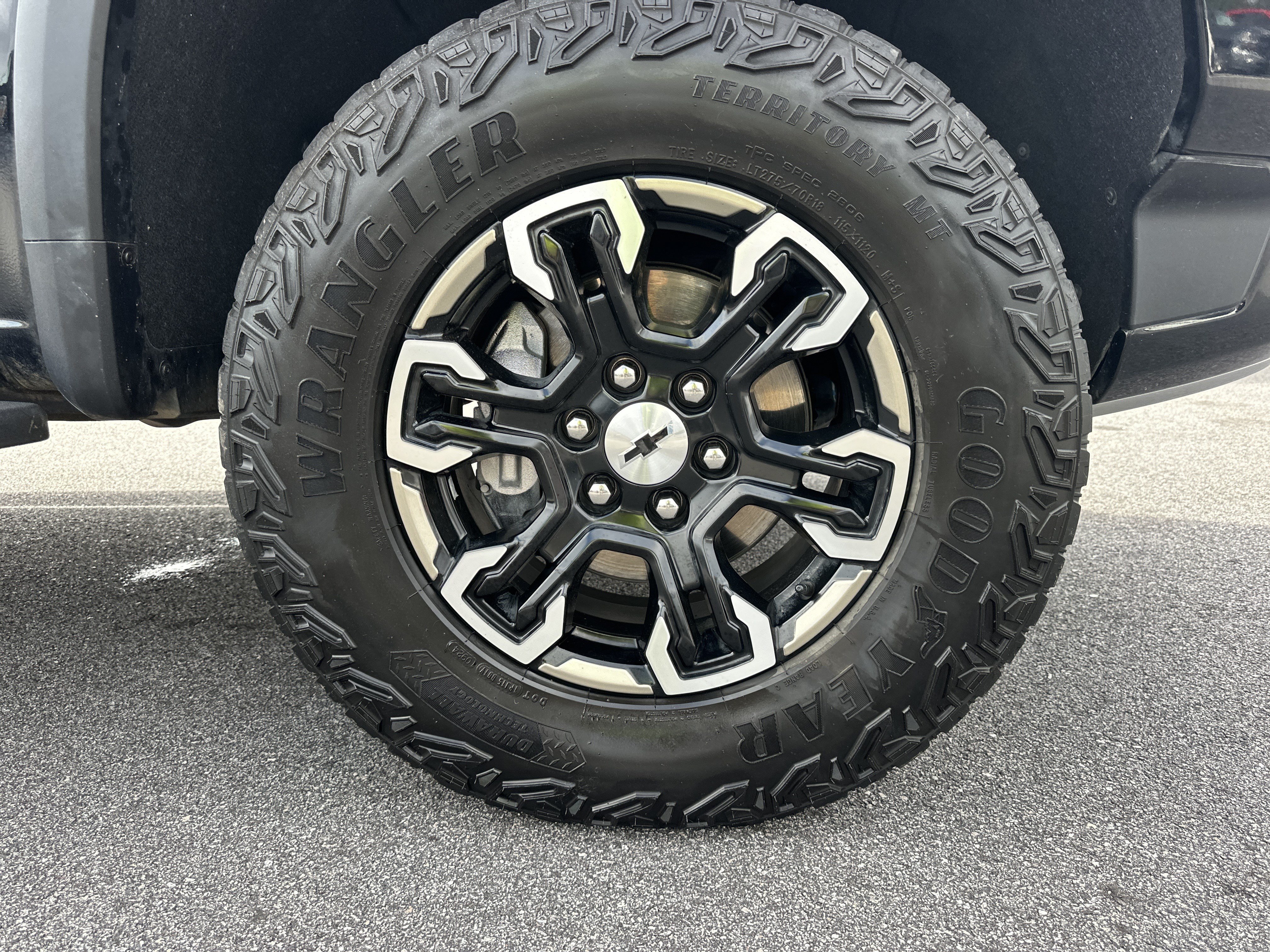 Certified 2024 Chevrolet Silverado 1500 ZR2 w/ Technology Package AWD/4WD image 13