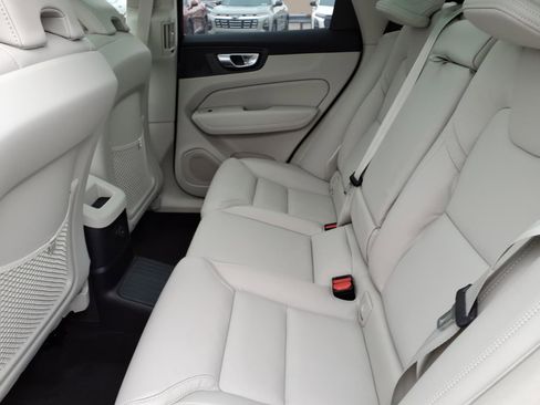 New 2026 Volvo XC60 T8 Ultra w/ Protection Package Premier AWD/4WD image 6
