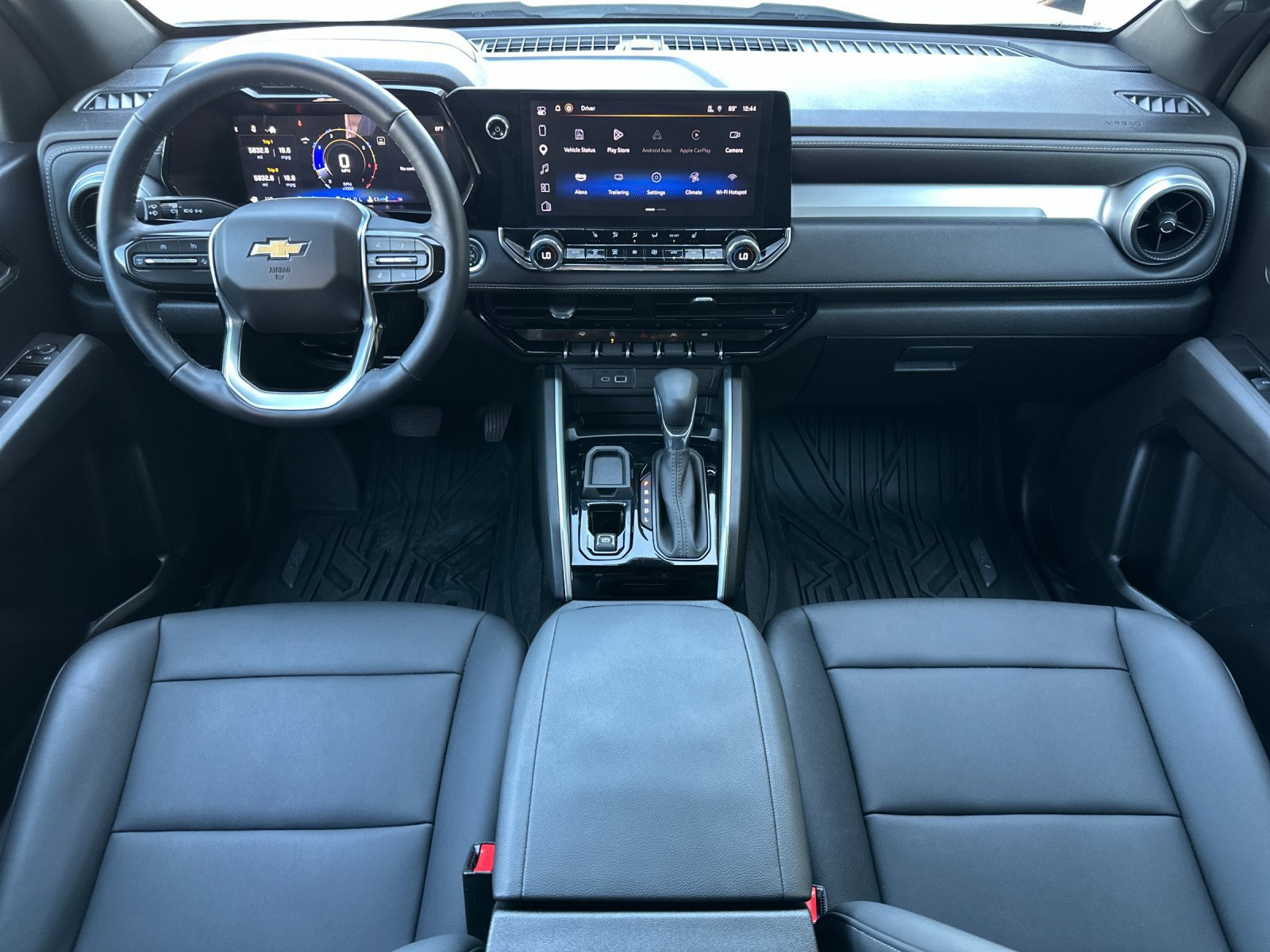 New 2025 Chevrolet Colorado LT w/ LT Convenience Package RWD image 13