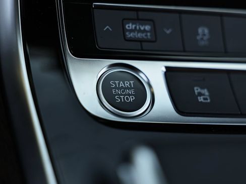 New 2026 Audi Q8 Premium AWD/4WD image 38